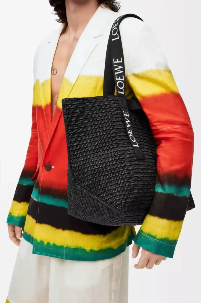 Fold Shopper i raffia Svart