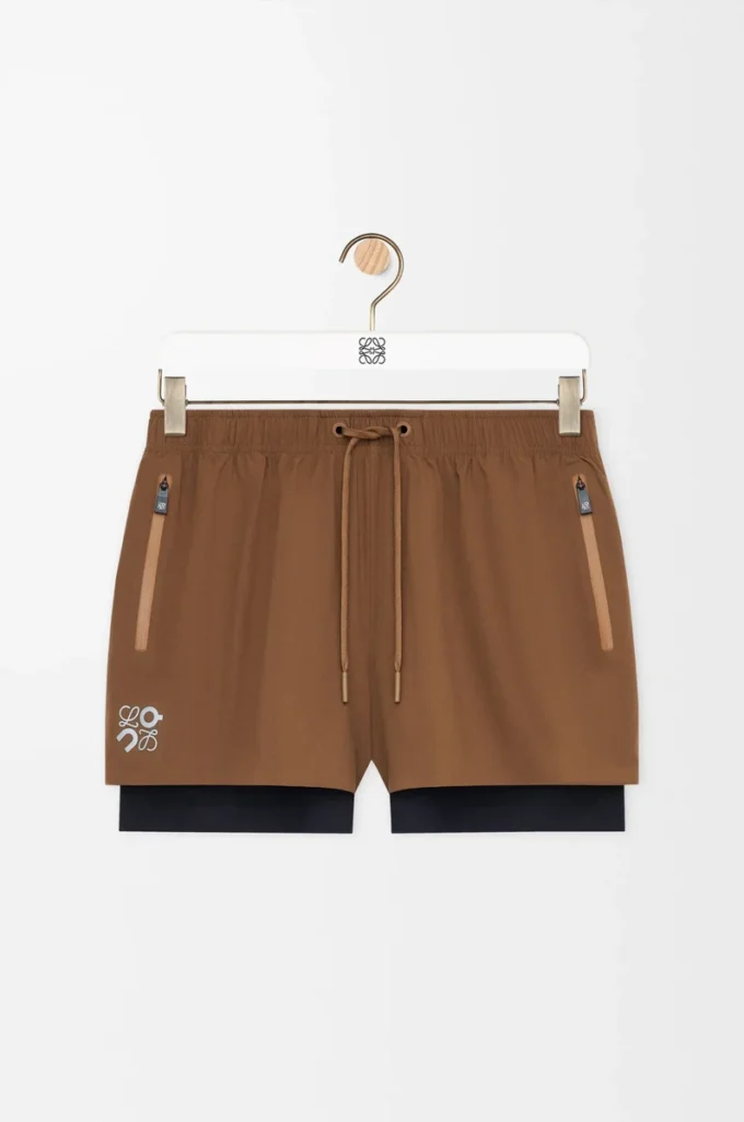 Funktionsshorts i teknisk skalväv Toffee Funktionsshorts i teknisk skalväv Toffee