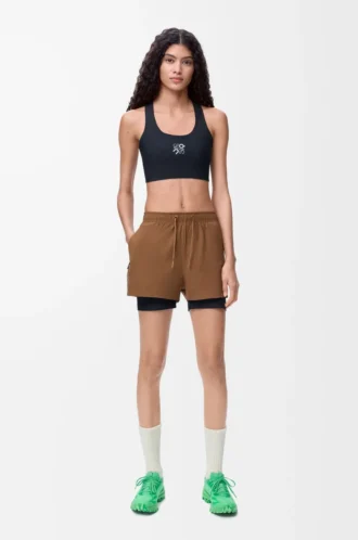 Funktionsshorts i teknisk skalväv Toffee Funktionsshorts i teknisk skalväv Toffee
