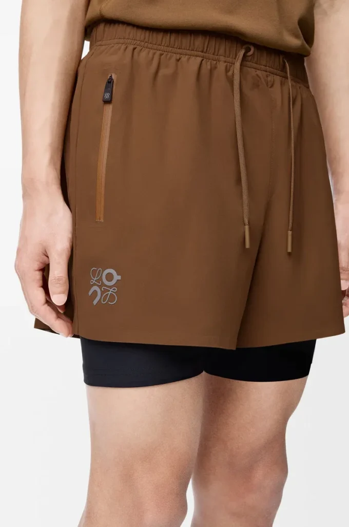 Funktionsshorts i teknisk skalväv Toffee