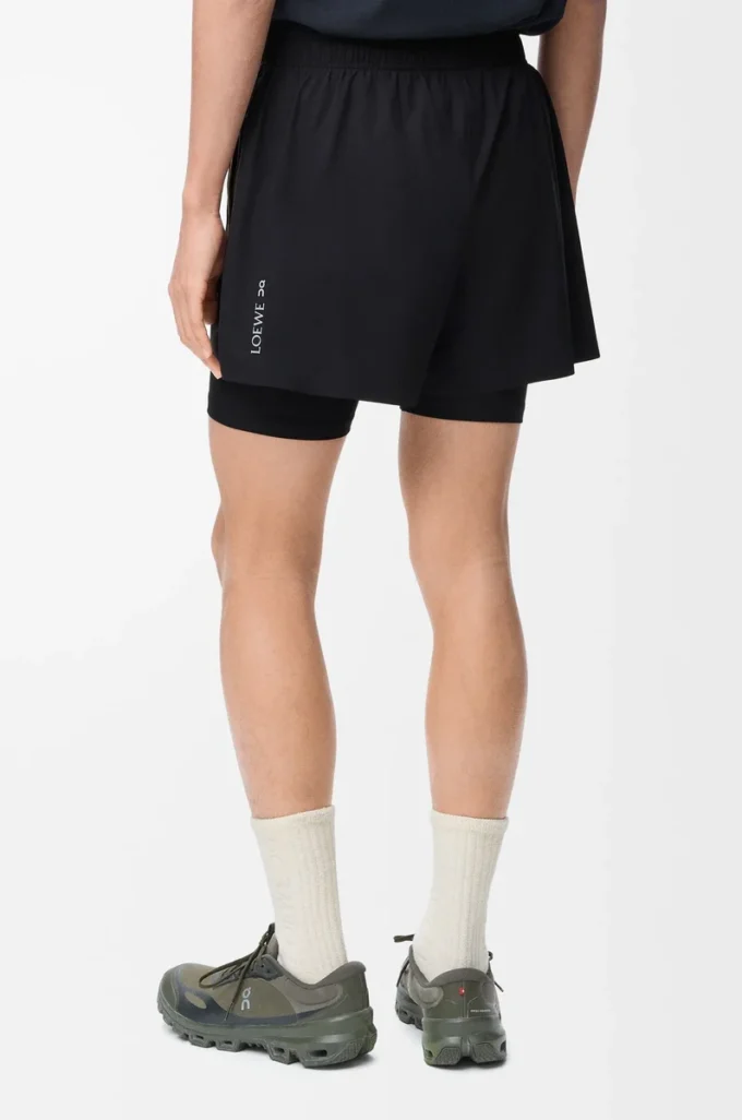 Funktionsshorts i tekniskt skal, svart