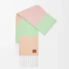 Halsduk i alpacka- och ullblandning Persika/Matcha/Rosa Halsduk i alpacka- och ullblandning Persika/Matcha/Rosa