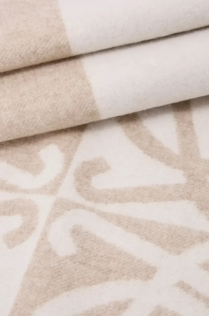 Halsduk i ull och kashmir Beige/Ecru Halsduk i ull och kashmir Beige/Ecru