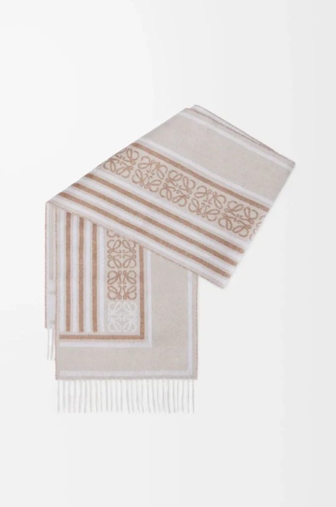 Halsduk i ull och kashmir Ljusbeige Halsduk i ull och kashmir Ljusbeige