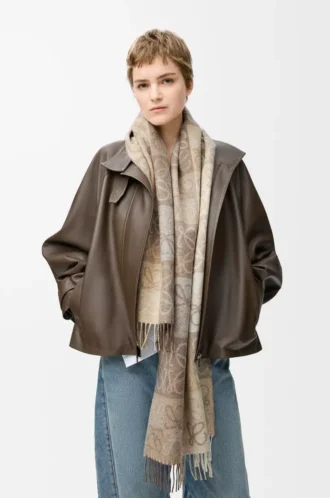 Halsduk i ull och kashmir Vit/beige Halsduk i ull och kashmir Vit/beige