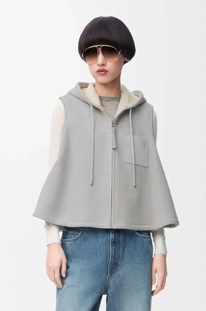 Huvtröja i ljusgrå melerad shearling Huvtröja i ljusgrå melerad shearling