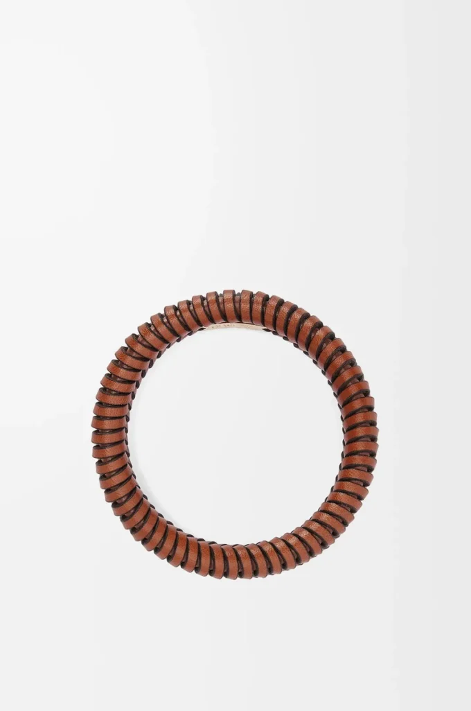 Interlock-armband i klassiskt kalvskinn Tan Interlock-armband i klassiskt kalvskinn Tan