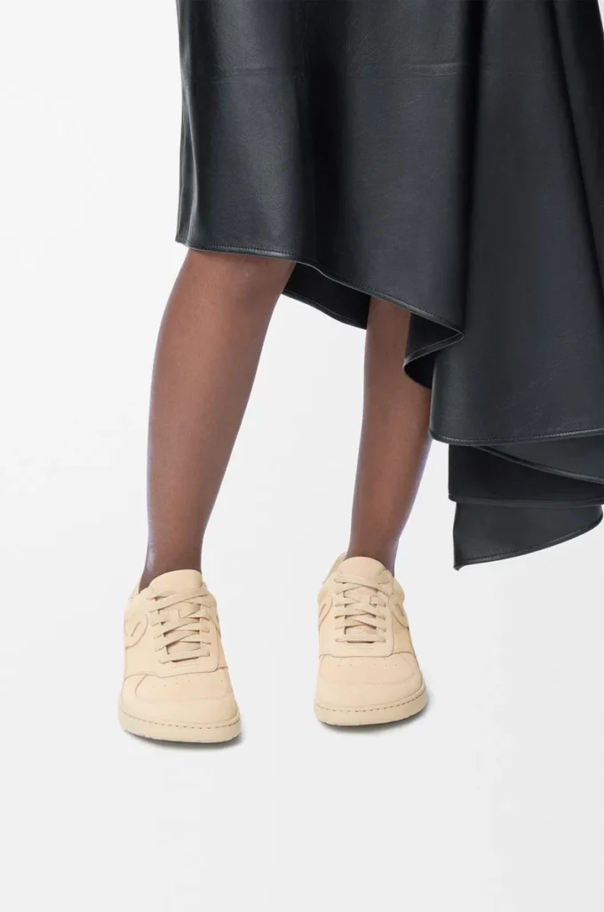 Jambo-sneakers i mocka av kalvskinn Havremjölk Jambo-sneakers i mocka av kalvskinn Havremjölk