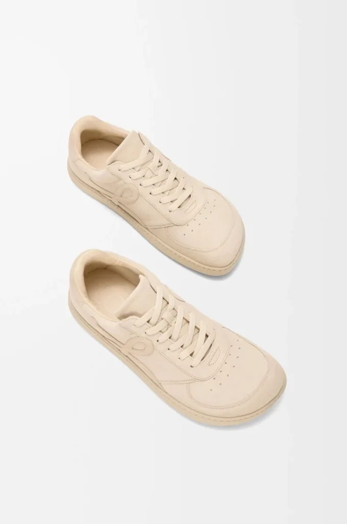 Jambo-sneakers i mocka av kalvskinn Havremjölk Jambo-sneakers i mocka av kalvskinn Havremjölk
