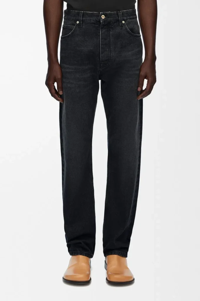 Jeans med raka ben i denim, tvättad svart Jeans med raka ben i denim, tvättad svart
