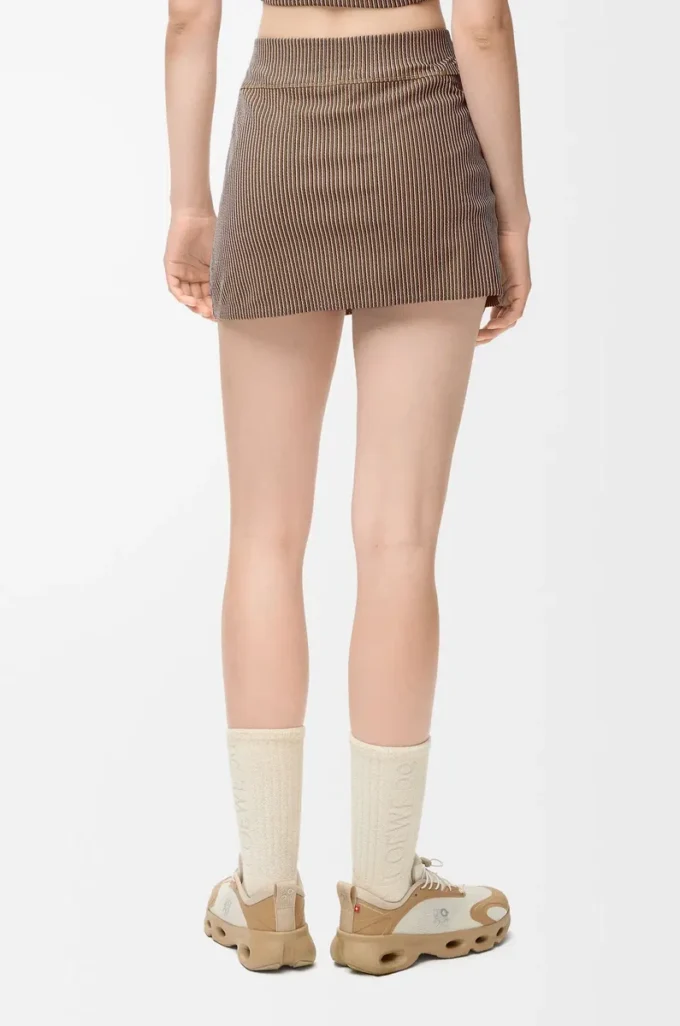 Kjol i teknisk jersey, brun/rosa Kjol i teknisk jersey, brun/rosa