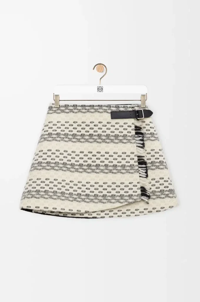 Kjol i ullblandad jacquard Svart/vit Kjol i ullblandad jacquard Svart/vit