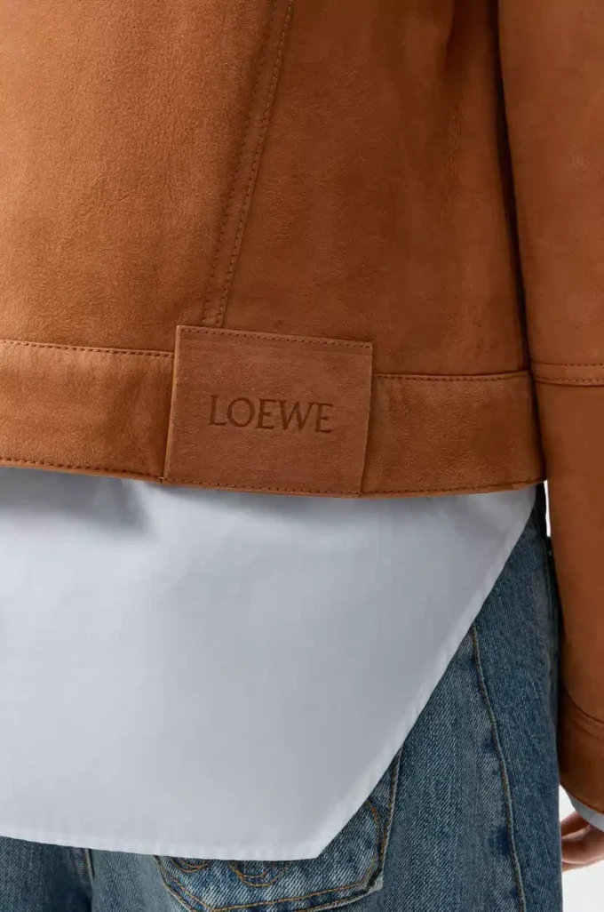 Kofta i toffeefärgad shearling Kofta i toffeefärgad shearling