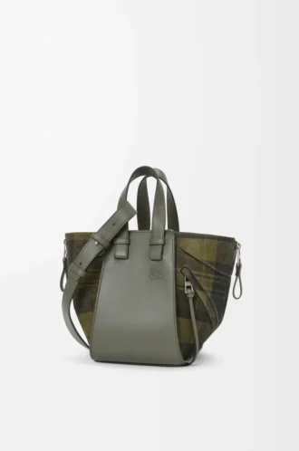 Kompakt Hammock-väska i mocka och klassiskt kalvskinn Khaki/Grön