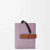 Kompakt plånbok med dragkedja i mjukt kornat kalvskinn Dirty Mauve/Squirrel Kompakt plånbok med dragkedja i mjukt kornat kalvskinn Dirty Mauve/Squirrel