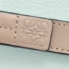 Kompakt plånbok med dragkedja i mjukt kornat kalvskinn Frozen/Clay Kompakt plånbok med dragkedja i mjukt kornat kalvskinn Frozen/Clay