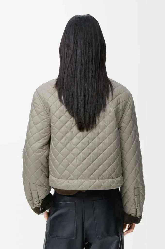 Kort jacka i tekniskt tyg Medium Grey Kort jacka i tekniskt tyg Medium Grey