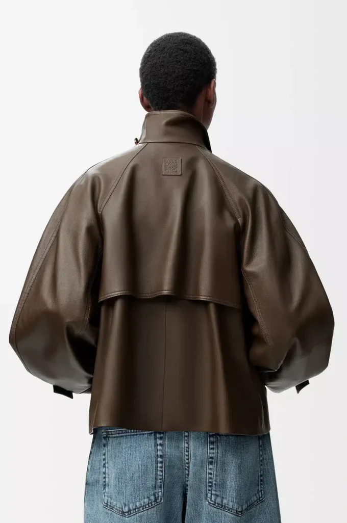 Kort parkas i nappa kalvskinn Mörkgrön Kort parkas i nappa kalvskinn Mörkgrön