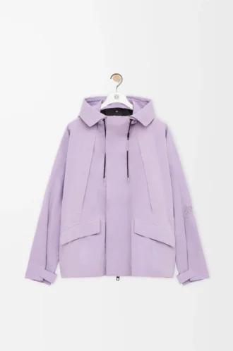 Kort parkas i teknisk bomull Lila