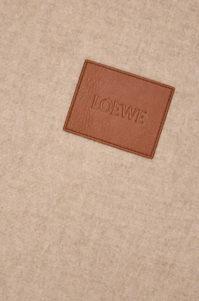 Kudde i ull och kashmir Beige/Ecru Kudde i ull och kashmir Beige/Ecru