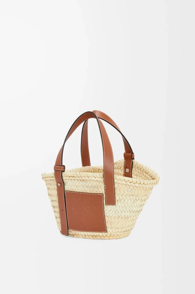 Liten Basket-väska i palmblad och kalvskinn Natur/Tan Liten Basket-väska i palmblad och kalvskinn Natur/Tan