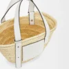Liten Basket-väska i palmblad och kalvskinn Natur/Vit Liten Basket-väska i palmblad och kalvskinn Natur/Vit