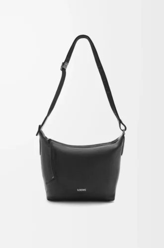Liten Cubi crossbody-väska i mjukt kornat kalvskinn Svart