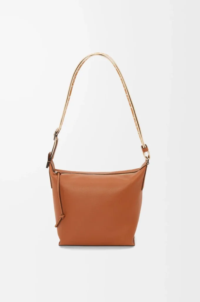 Liten Cubi crossbody-väska i mjukt, slätt kalvskinn och jacquard Tan