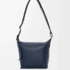 Liten Cubi crossbody-väska i mjukt, smidigt kalvskinn och jacquard Deep Navy