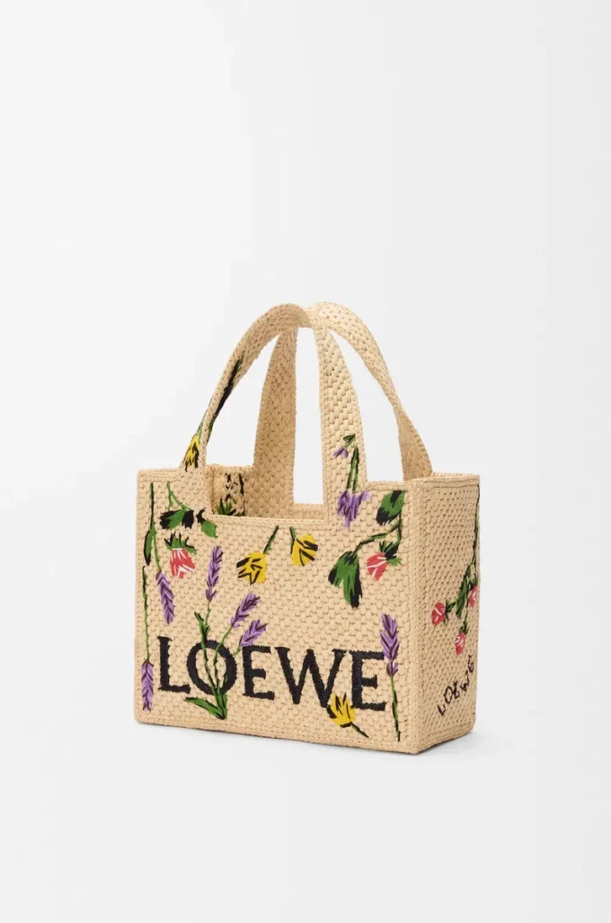 Liten LOEWE Font-väska i raffia Natur