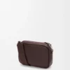Liten Pebble-messenger-väska i mjukt kornat kalvskinn Oxblood
