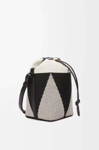 Liten Treasure Bako-hinkväska i canvasjacquard och kalvskinn Natur/Svart