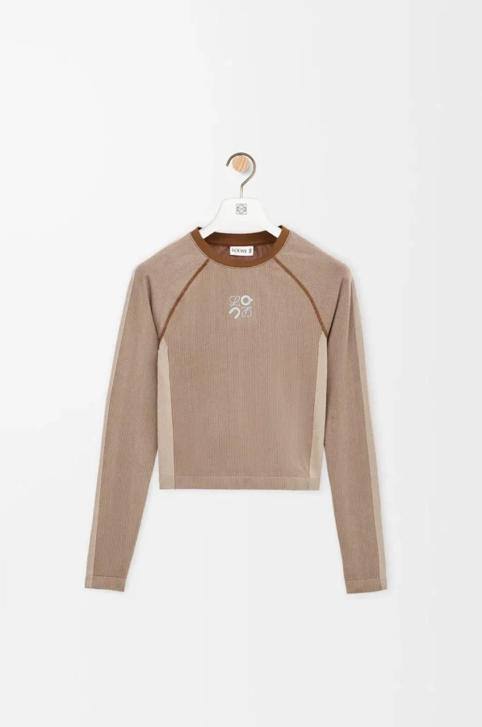 Långärmad topp i teknisk jersey, ivory Långärmad topp i teknisk jersey, ivory