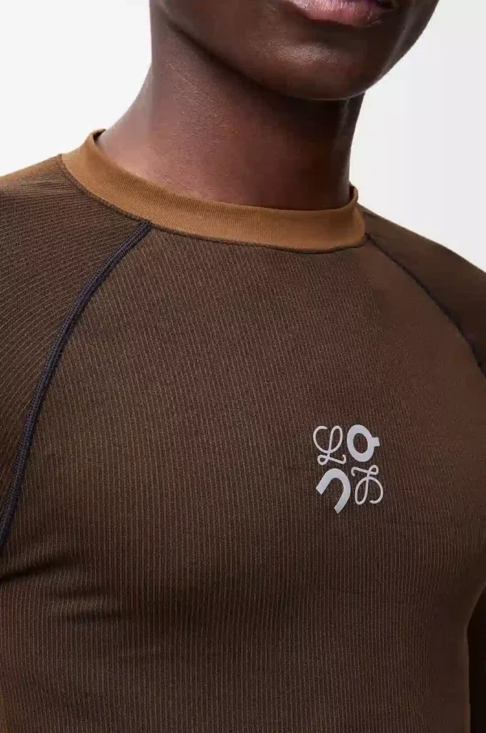 Långärmad topp i teknisk jersey Toffee