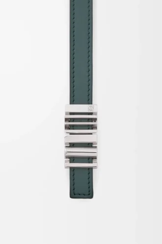 LOEWE Grafiskt bälte i slätt kalvskinn Deep Forest/Palladium