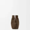 Medium Flamenco-clutch i kornigt nubuck Tundra Medium Flamenco-clutch i kornigt nubuck Tundra