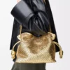 Medium Flamenco-clutch i laminerat lammskinn Gold Medium Flamenco-clutch i laminerat lammskinn Gold