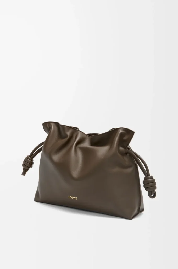 Medium Flamenco-clutch i nappa kalvskinn Chocolate