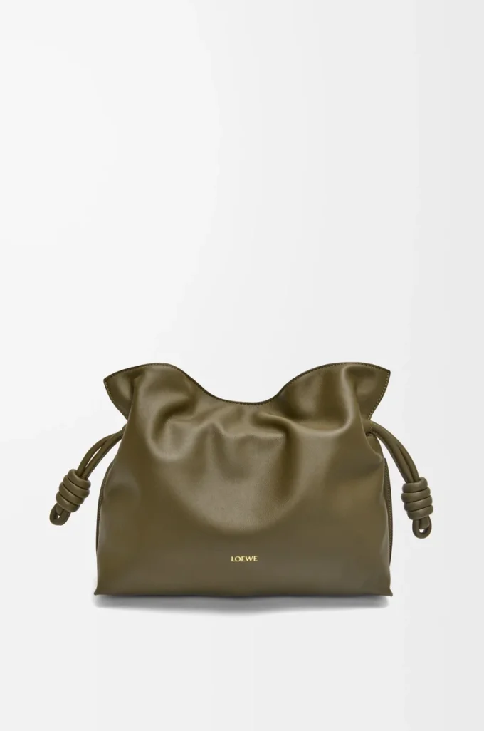 Medium Flamenco-clutch i nappa kalvskinn Dark Khaki Medium Flamenco-clutch i nappa kalvskinn Dark Khaki