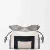 Medium Flamenco-clutch i nappa-kalvskinn Grey/Light Ghost Medium Flamenco-clutch i nappa-kalvskinn Grey/Light Ghost