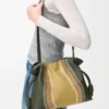 Medium Flamenco-clutch Landscape i nappa-kalvskinn Bottle Green/Ochre Medium Flamenco-clutch Landscape i nappa-kalvskinn Bottle Green/Ochre