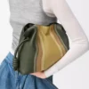 Medium Flamenco-clutch Landscape i nappa-kalvskinn Bottle Green/Ochre Medium Flamenco-clutch Landscape i nappa-kalvskinn Bottle Green/Ochre