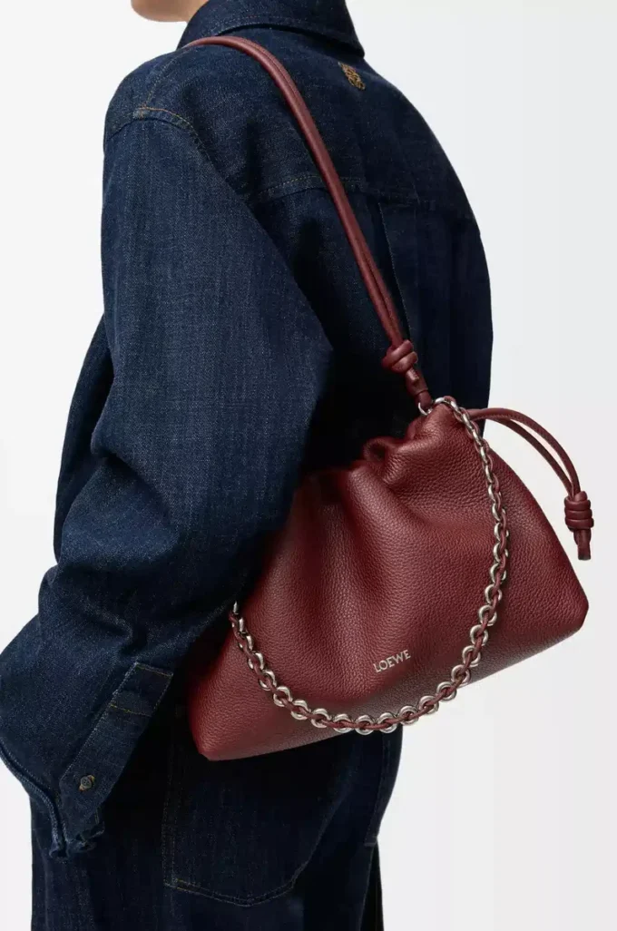 Medium Flamenco-väska i finkornigt kalvskinn Mahogny Medium Flamenco-väska i finkornigt kalvskinn Mahogny