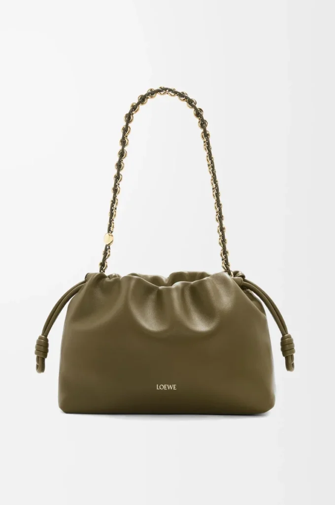 Medium Flamenco-väska i mjukt nappa-lammskinn, mörk khaki Medium Flamenco-väska i mjukt nappa-lammskinn, mörk khaki