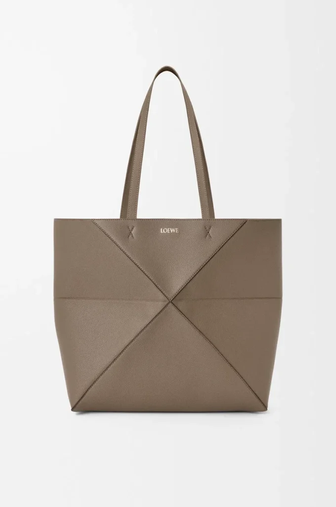 Medium horisontell Puzzle Fold-väska i mjukt kornat kalvskinn Taupe Medium horisontell Puzzle Fold-väska i mjukt kornat kalvskinn Taupe