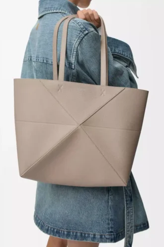Medium horisontell Puzzle Fold-väska i mjukt kornigt kalvskinn Clay