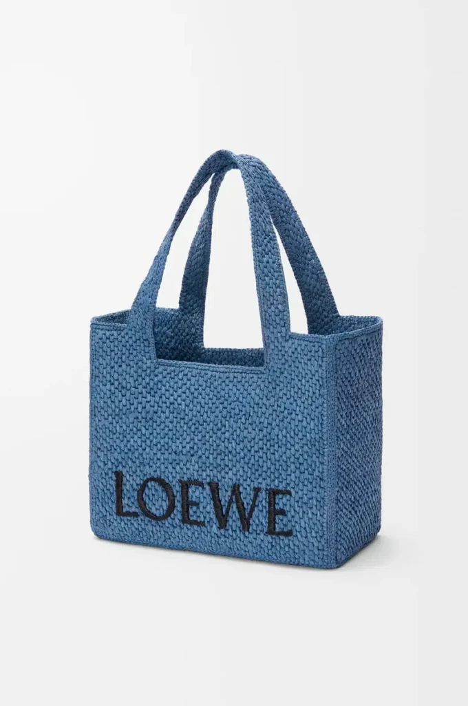 Medium LOEWE Font-väska i raffia Ljusblå Medium LOEWE Font-väska i raffia Ljusblå