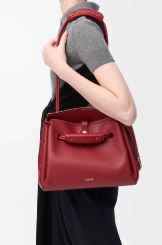 Medium Madrid-väska i mjukt kalvskinn, Burnt Red