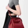 Medium Madrid-väska i mjukt kalvskinn, Burnt Red Medium Madrid-väska i mjukt kalvskinn, Burnt Red