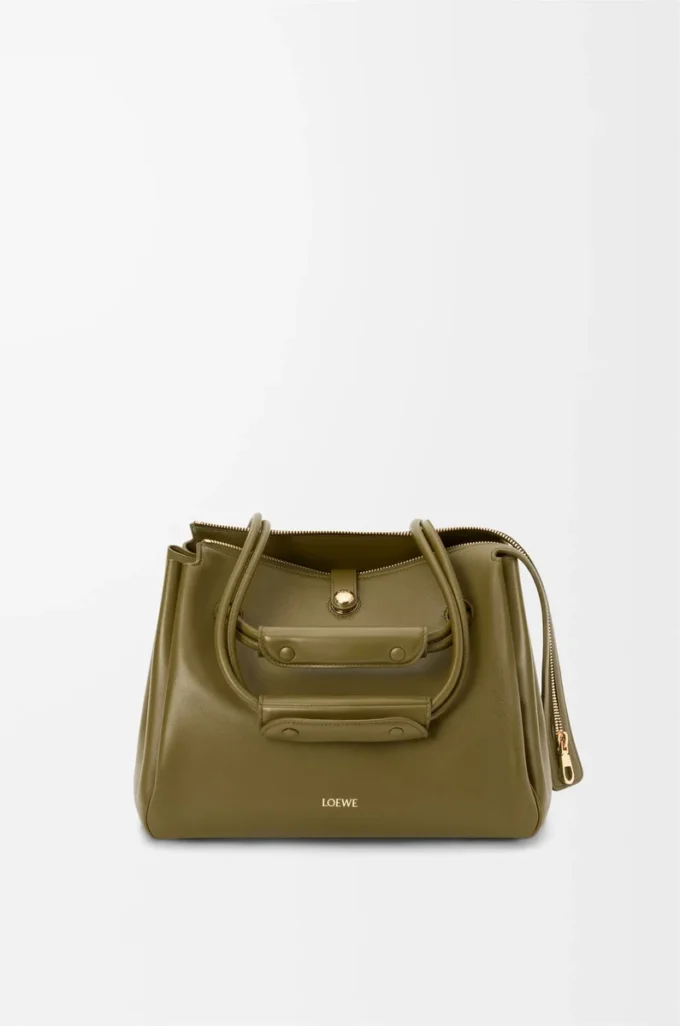 Medium Madrid-väska i mjukt kalvskinn Olive Medium Madrid-väska i mjukt kalvskinn Olive